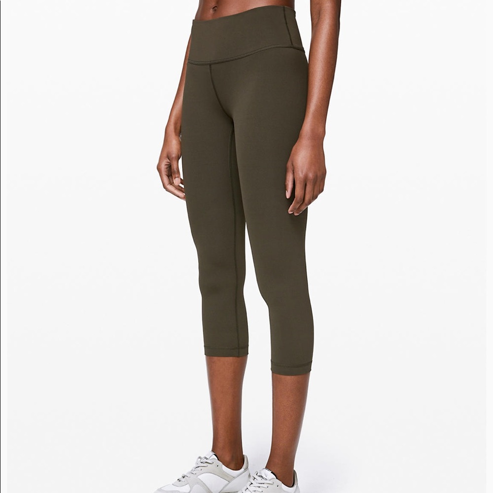 Lululemon wunder under crop